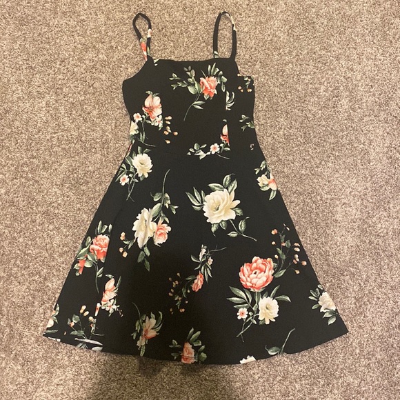 floral skater dress - Picture 1 of 1